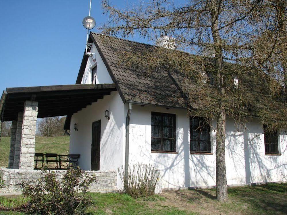 Rezydencja Nad Jeziorem Pestkownica Exteriér fotografie